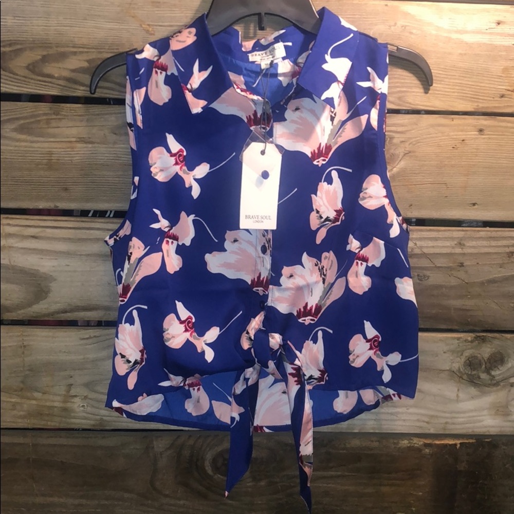 **SOLD**3/$20 Brave Soul Petite Tie front top - Picture 1 of 5